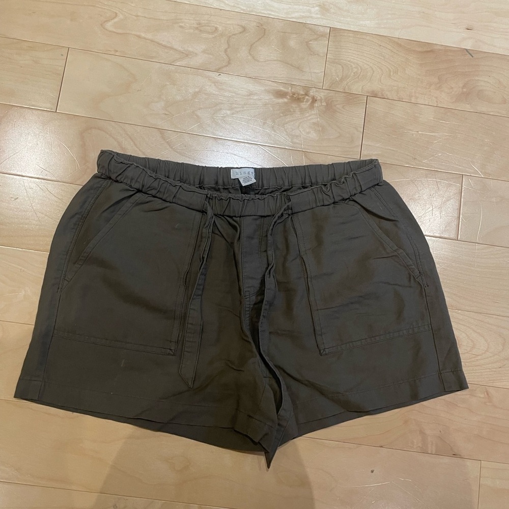 Hinge - Green Cargo Shorts (size: S)